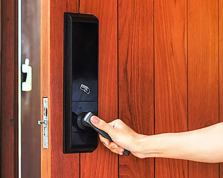 how-to-reset-keyless-entry-door-lock-complete-guide